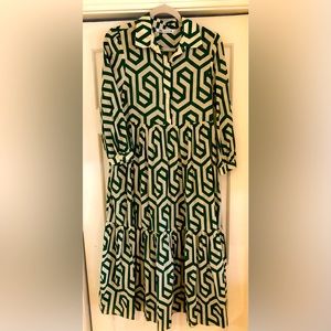 ZARA Women’s Dress. Green and cream pattern with collar. Size Sm. Worn 1x